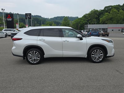 2023 Toyota Highlander Platinum