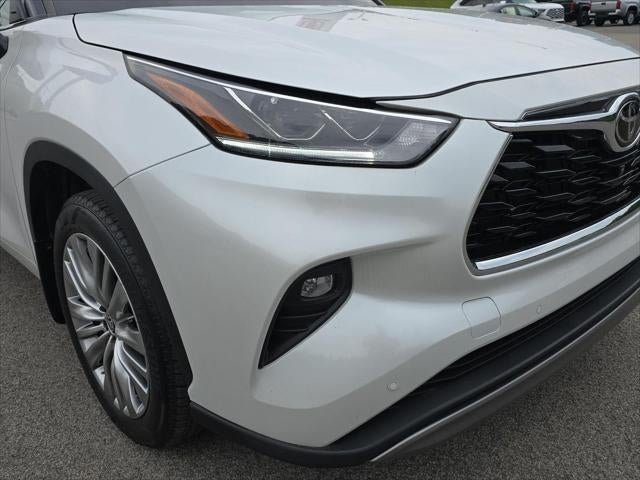 2023 Toyota Highlander Platinum