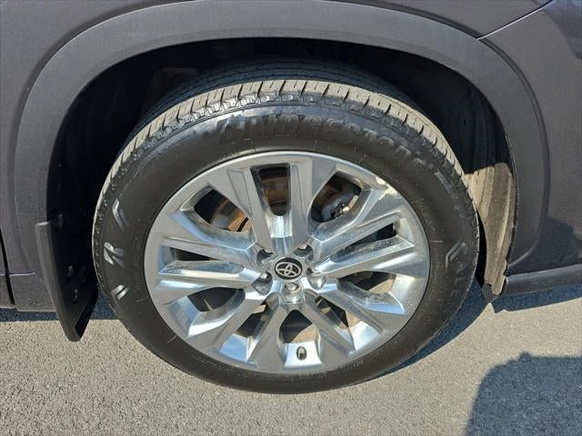 2025 Toyota Highlander Limited