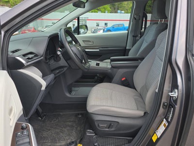 2023 Toyota Sienna LE 8-Passenger