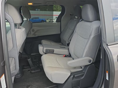 2023 Toyota Sienna LE 8-Passenger