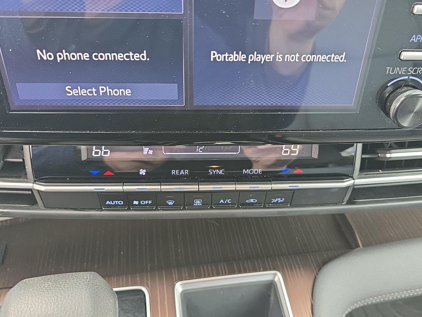 2023 Toyota Sienna LE 8-Passenger