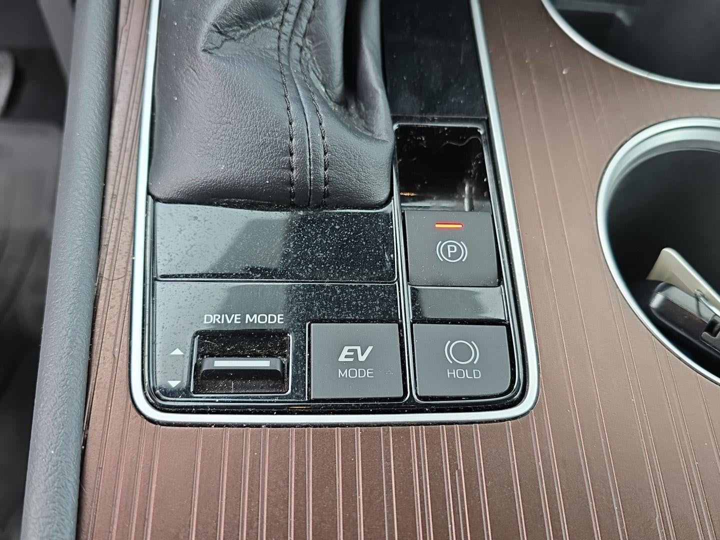 2023 Toyota Sienna LE 8-Passenger
