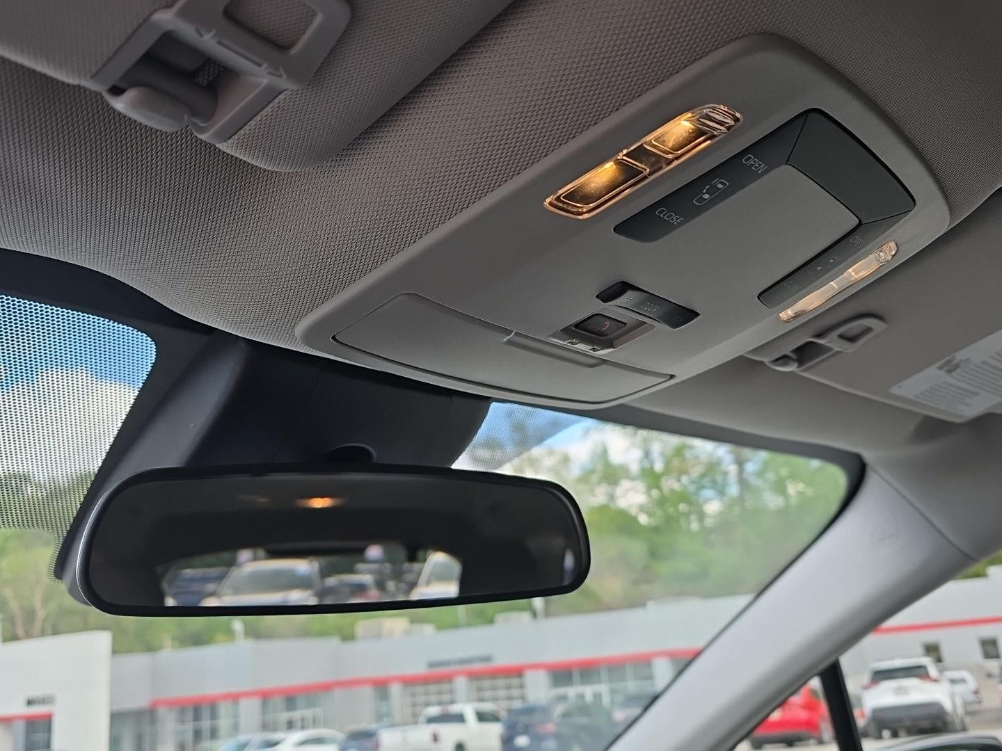 2023 Toyota Sienna LE 8-Passenger