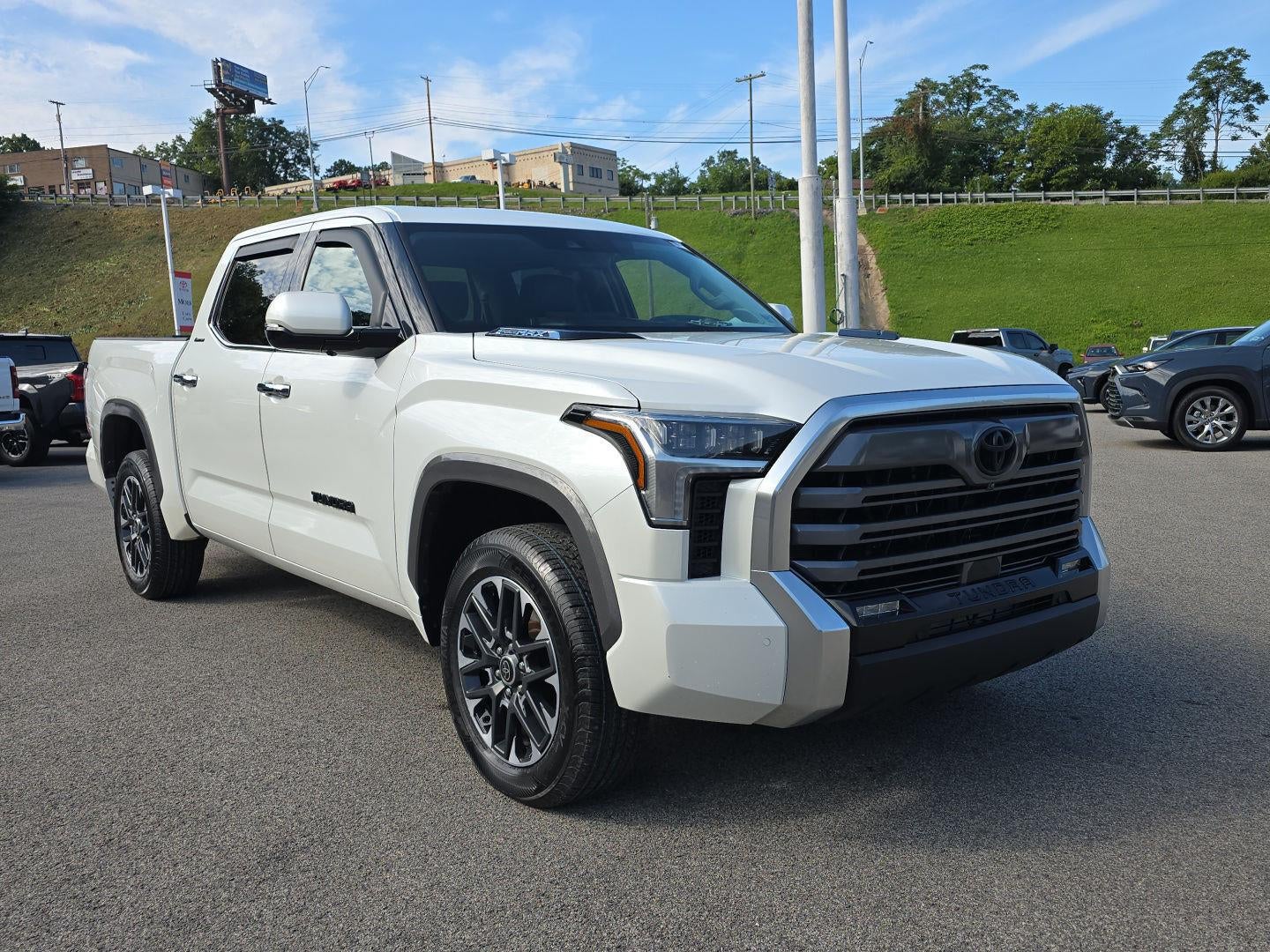 2023 Toyota Tundra Limited HV