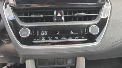 2024 Toyota Corolla Cross Hybrid SE