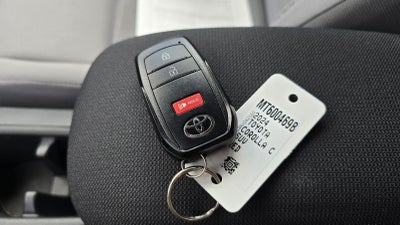 2024 Toyota Corolla Cross Hybrid SE