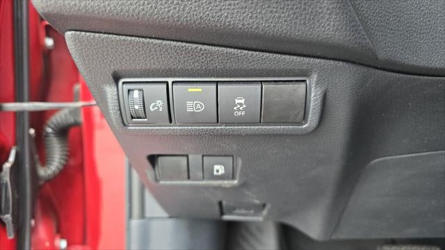 2024 Toyota Corolla Cross Hybrid SE