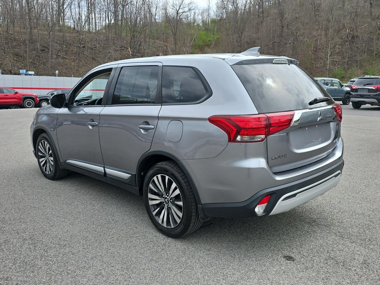 2019 Mitsubishi Outlander SE