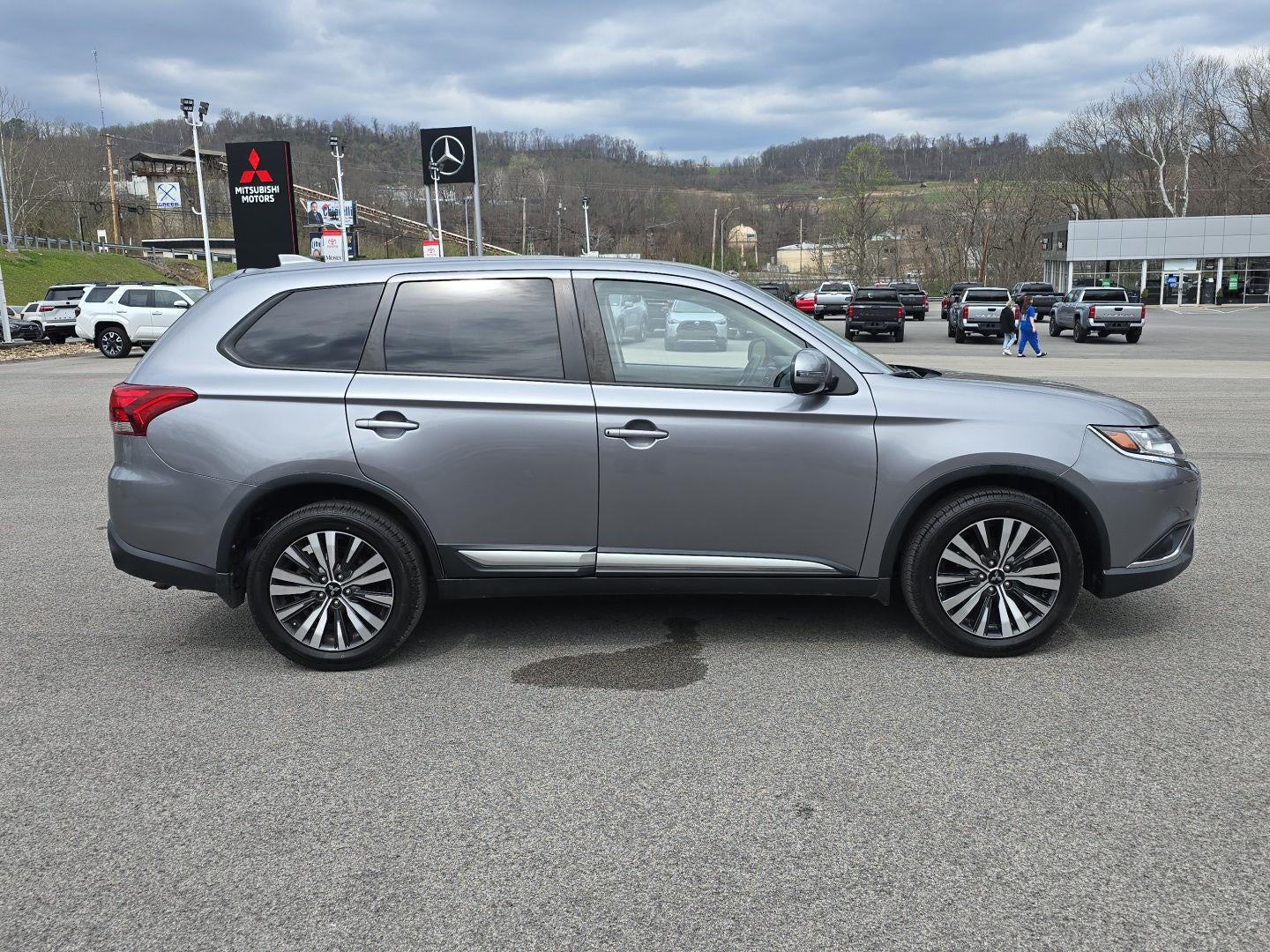 2019 Mitsubishi Outlander SE