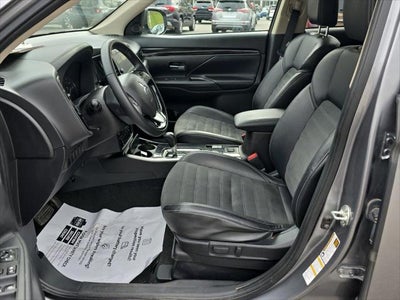 2019 Mitsubishi Outlander SE