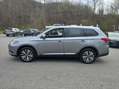 2019 Mitsubishi Outlander SE