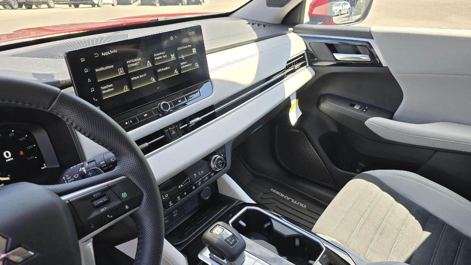 2025 Mitsubishi Outlander SE