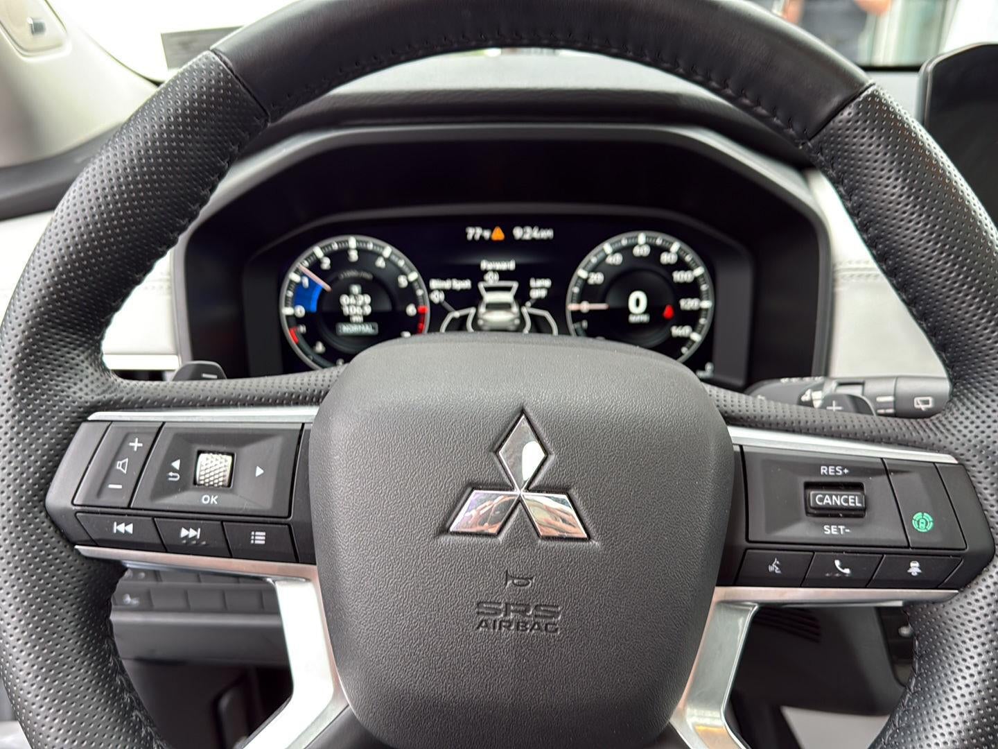 2024 Mitsubishi Outlander SEL
