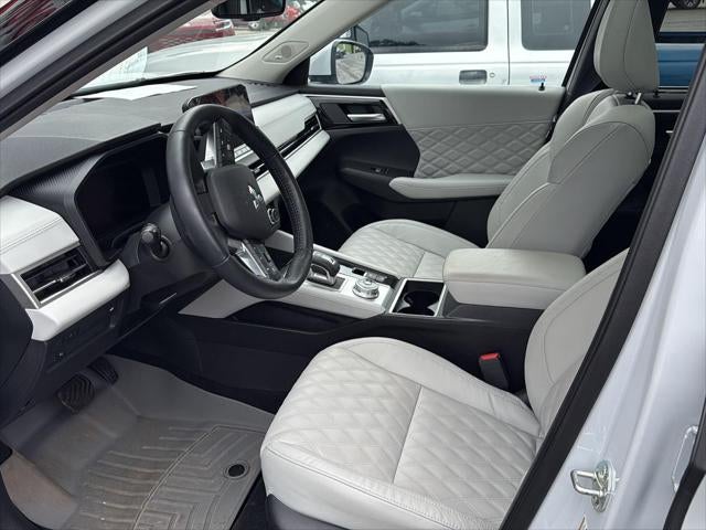 2024 Mitsubishi Outlander SEL