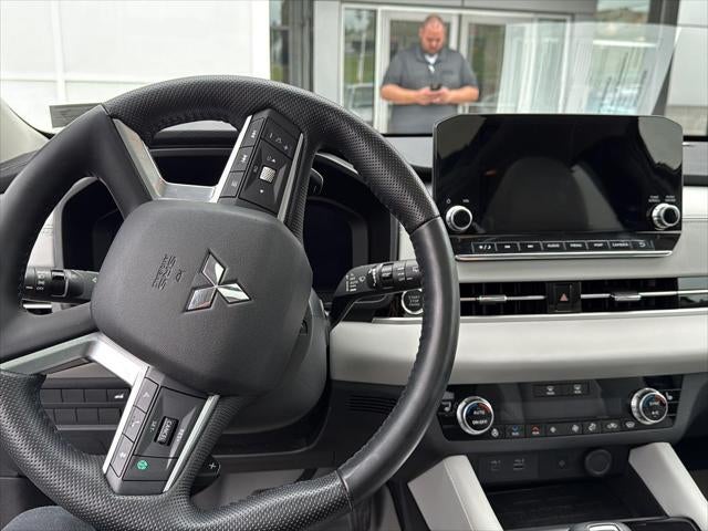 2024 Mitsubishi Outlander SEL
