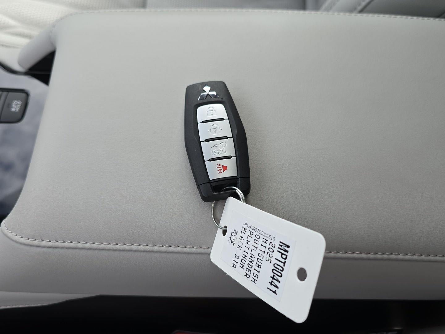 2025 Mitsubishi Outlander Platinum Edition