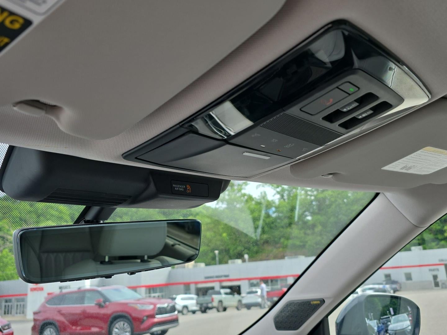 2025 Mitsubishi Outlander Platinum Edition