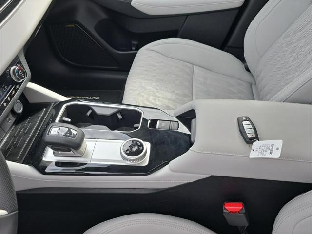 2025 Mitsubishi Outlander Platinum Edition