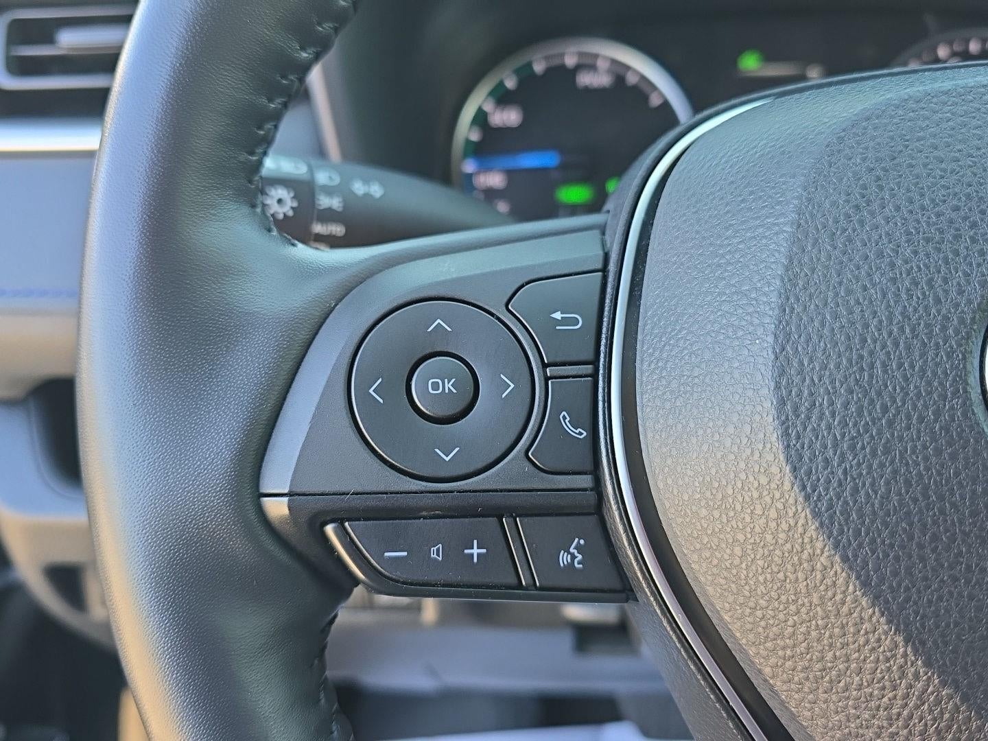 2022 Toyota RAV4 Hybrid SE