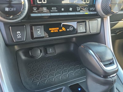 2022 Toyota RAV4 Hybrid SE
