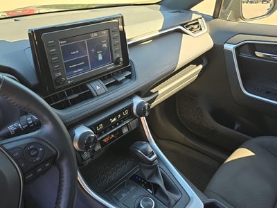 2022 Toyota RAV4 Hybrid SE