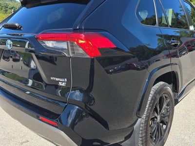 2022 Toyota RAV4 Hybrid SE