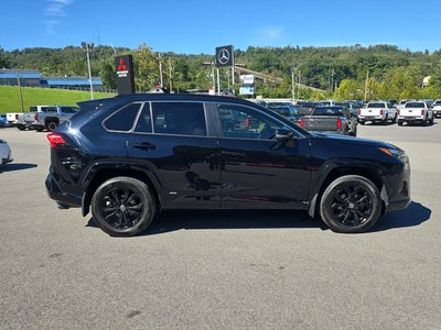 2022 Toyota RAV4 Hybrid SE