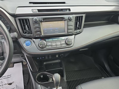 2018 Toyota RAV4 Hybrid SE