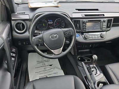 2018 Toyota RAV4 Hybrid SE