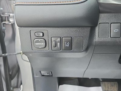 2018 Toyota RAV4 Hybrid SE