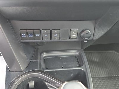 2018 Toyota RAV4 Hybrid SE
