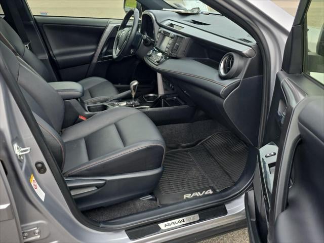 2018 Toyota RAV4 Hybrid SE