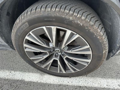 2020 Volvo XC90 Momentum