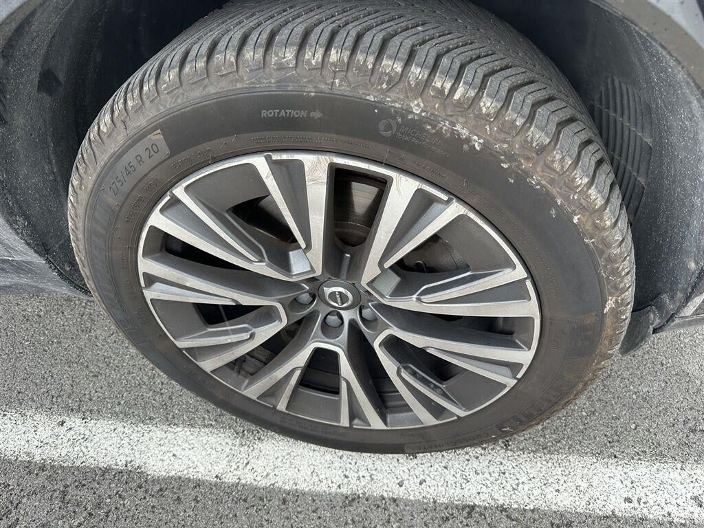 2020 Volvo XC90 Momentum