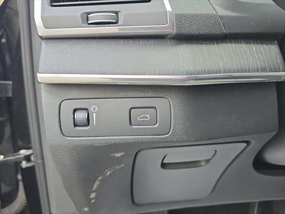2020 Volvo Xc90 Momentum