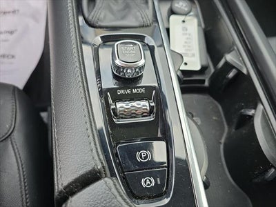 2020 Volvo Xc90 Momentum