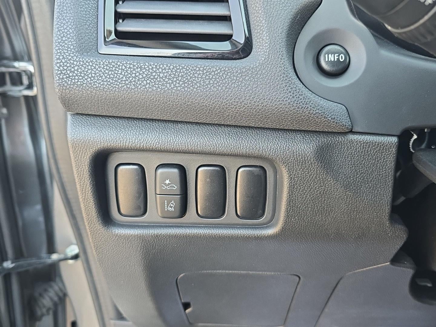 2022 Mitsubishi Outlander Sport LE